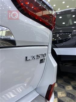 لكزس LX